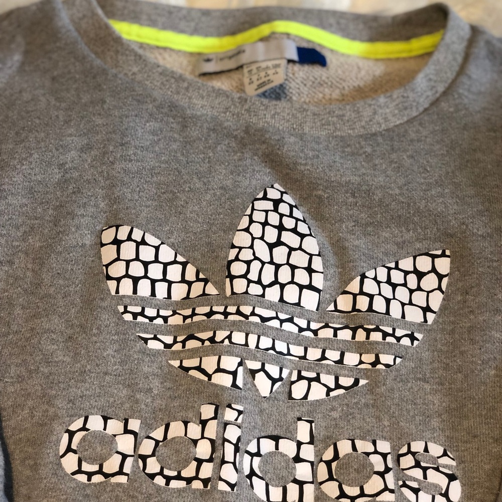 Adidas Crewneck Sweatshirt - Picture 2 of 4